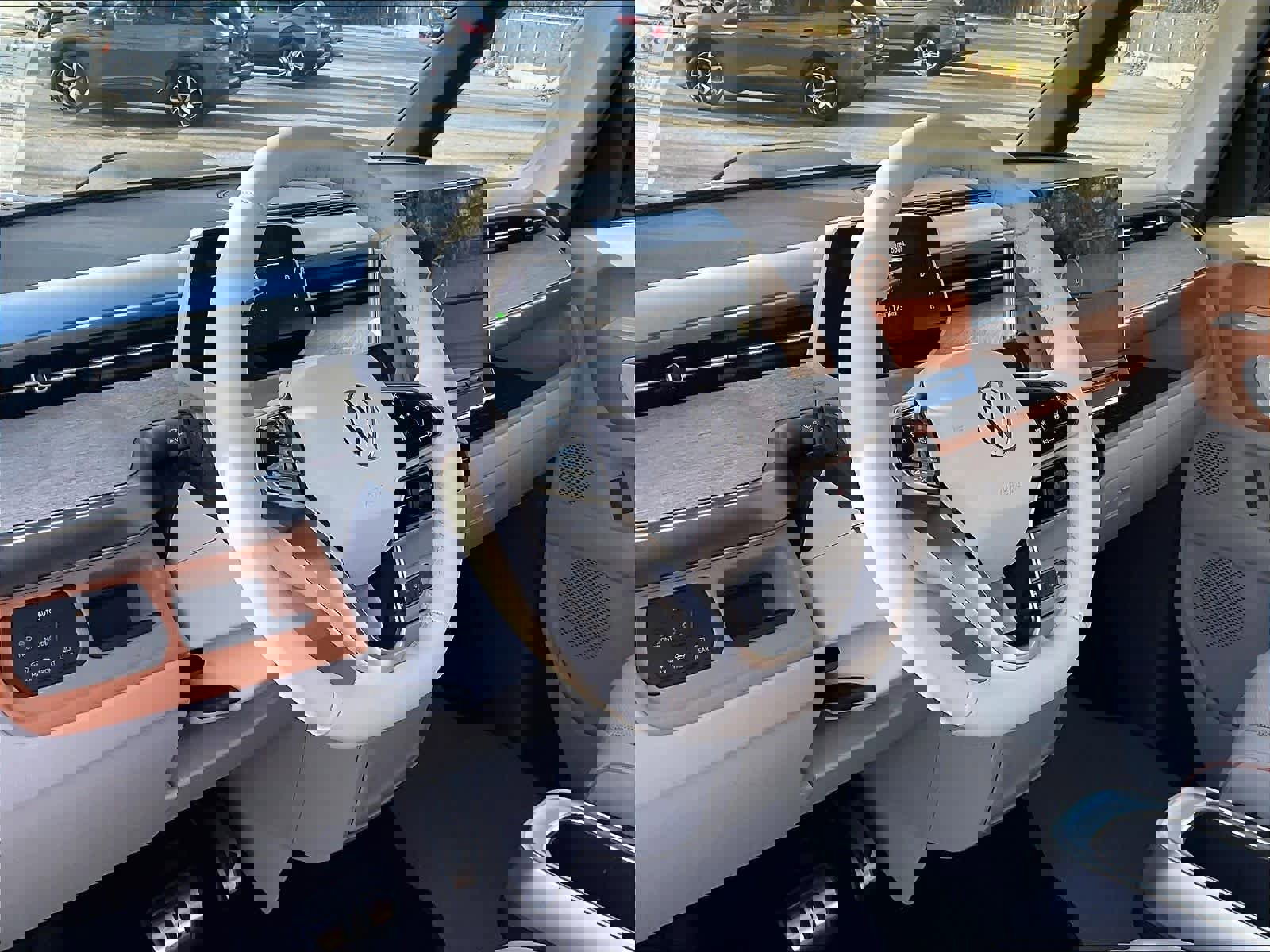 New 2025 Volkswagen ID. Buzz Pro S Plus image 9