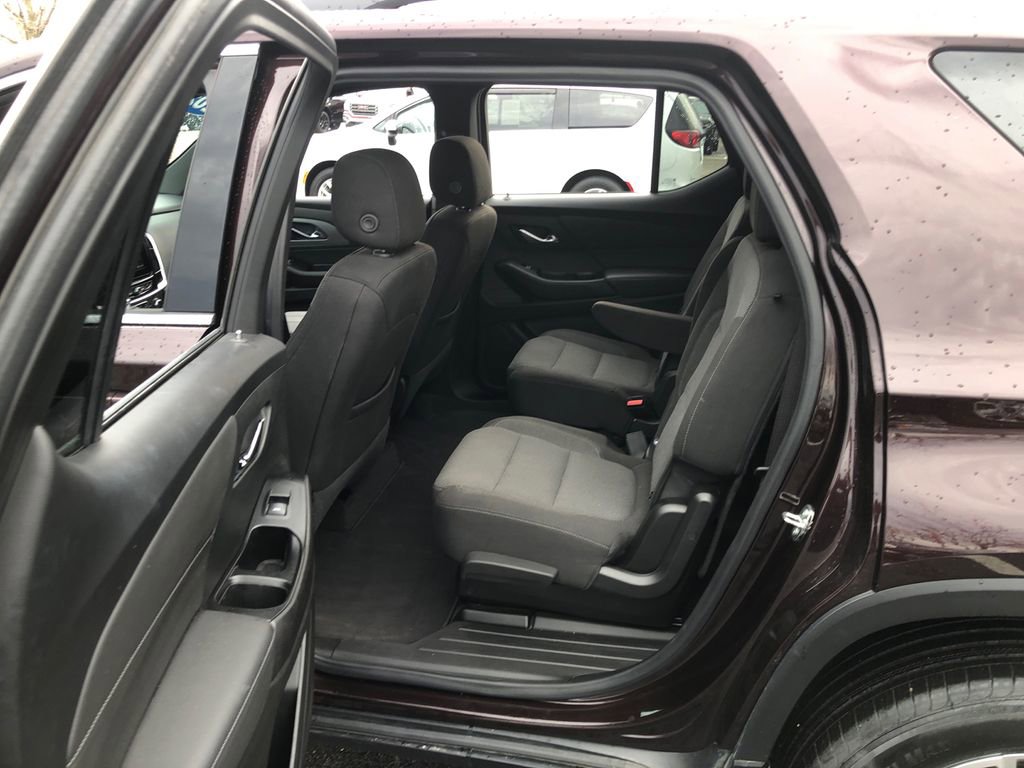 Used 2023 Chevrolet Traverse LT AWD/4WD image 21