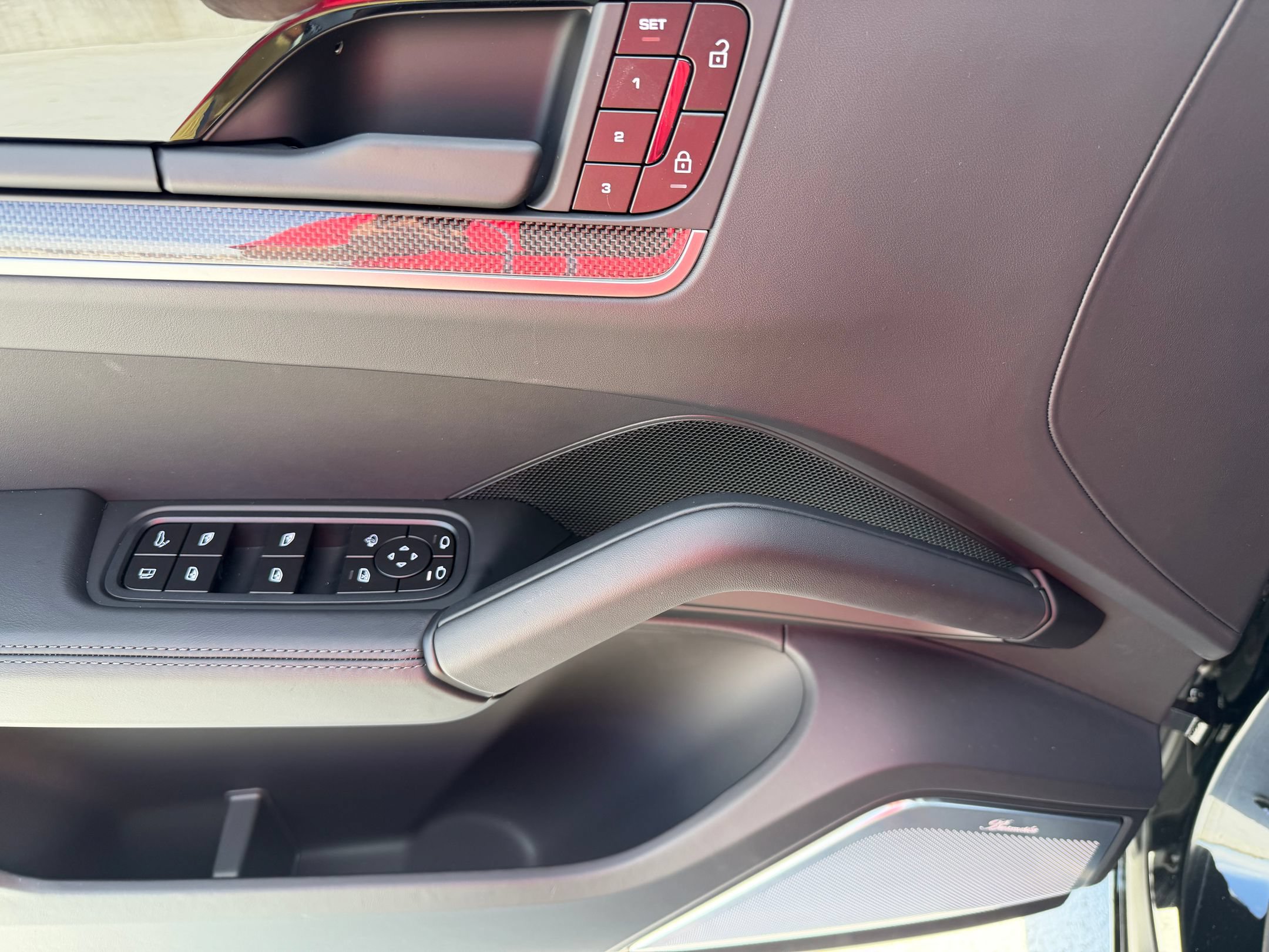 New 2026 Porsche Cayenne Turbo AWD/4WD image 33