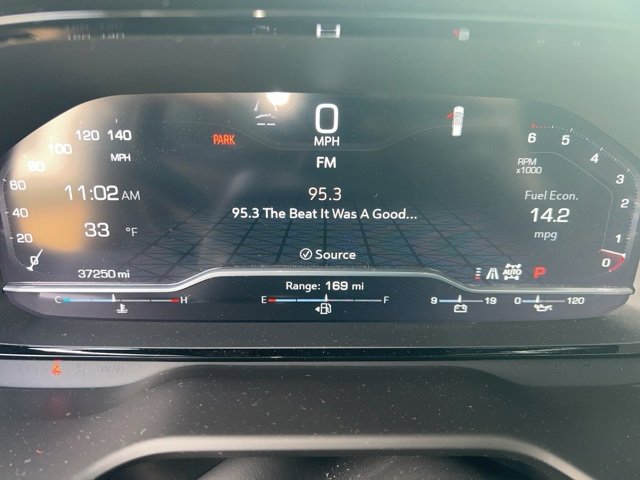 Used 2023 GMC Yukon Denali w/ Denali Reserve Package image 11