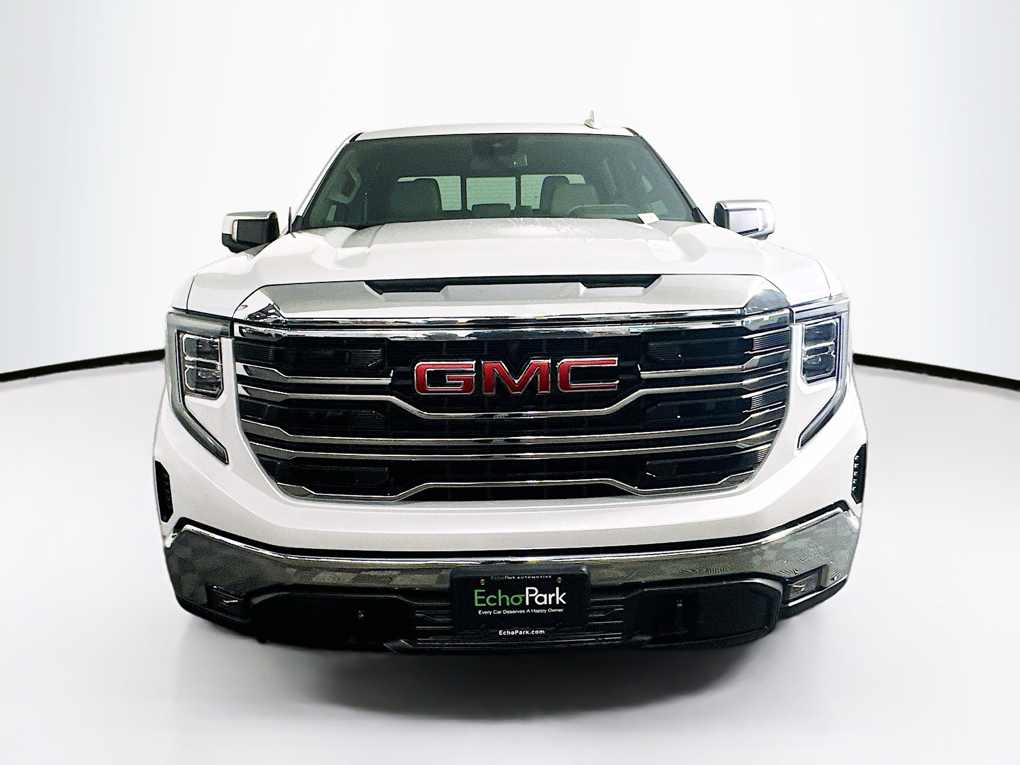 Used 2023 GMC Sierra 1500 SLT RWD image 2