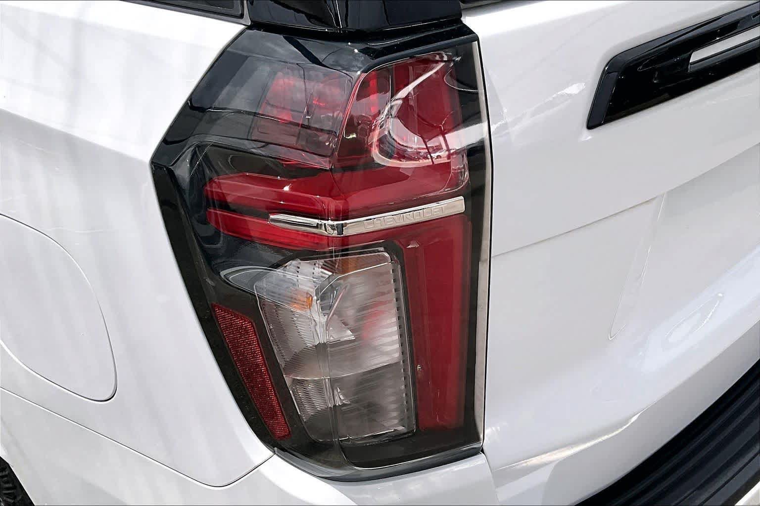 Used 2024 Chevrolet Tahoe Z71 w/ Z71 Off-Road Package AWD/4WD image 29