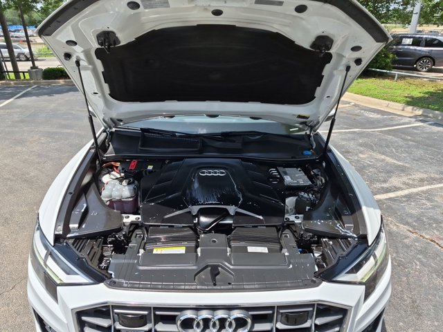 Used 2020 Audi Q8 Premium Plus w/ Premium Plus Package AWD/4WD image 25