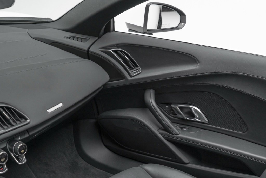 Used 2022 Audi R8 V10 image 32