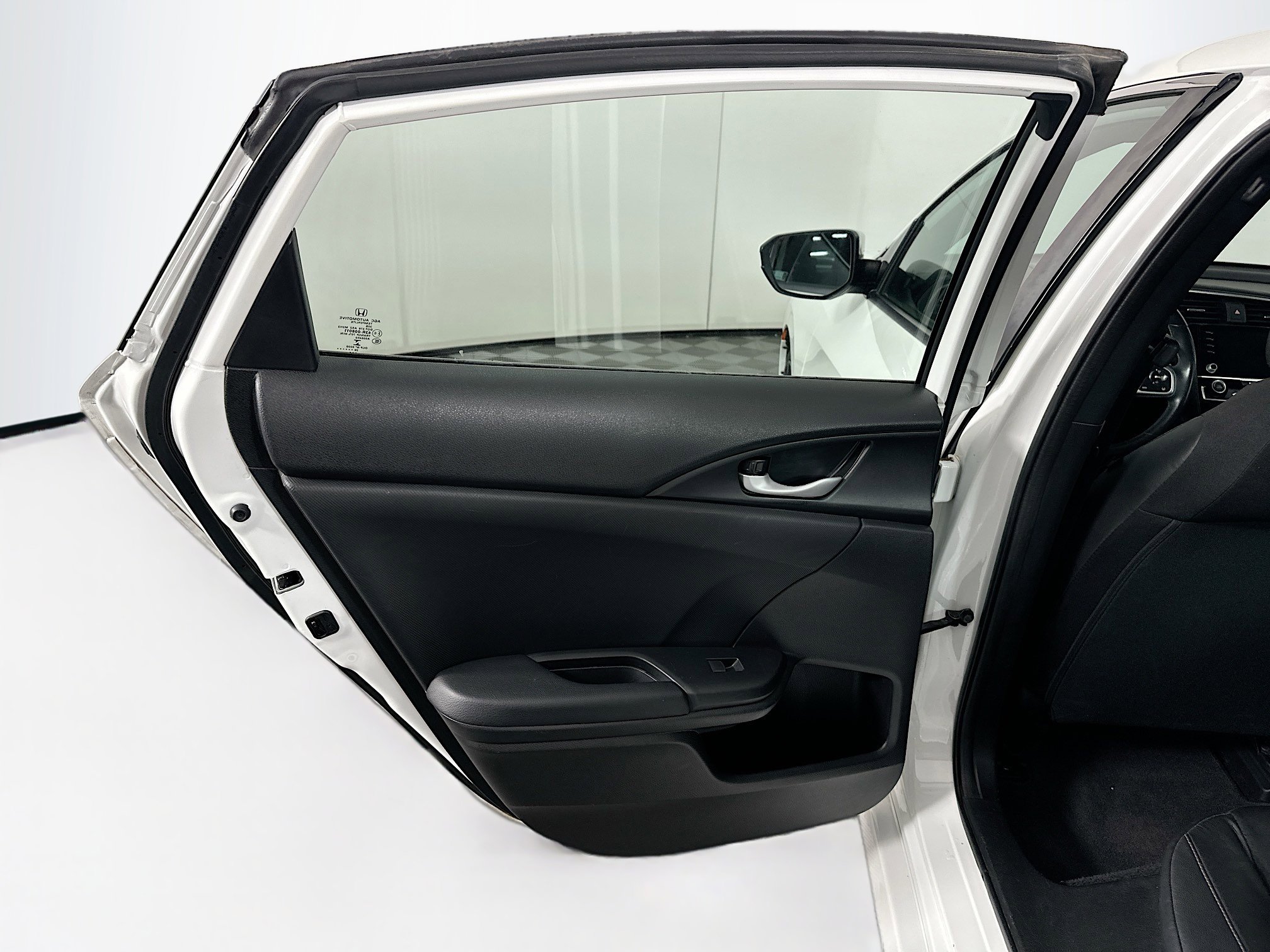 Used 2020 Honda Civic Sport image 24