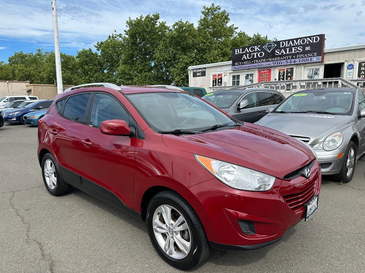 Used 2011 Hyundai Tucson GLS image 3