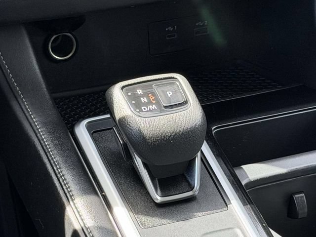 Used 2025 Nissan Pathfinder SV FWD image 22