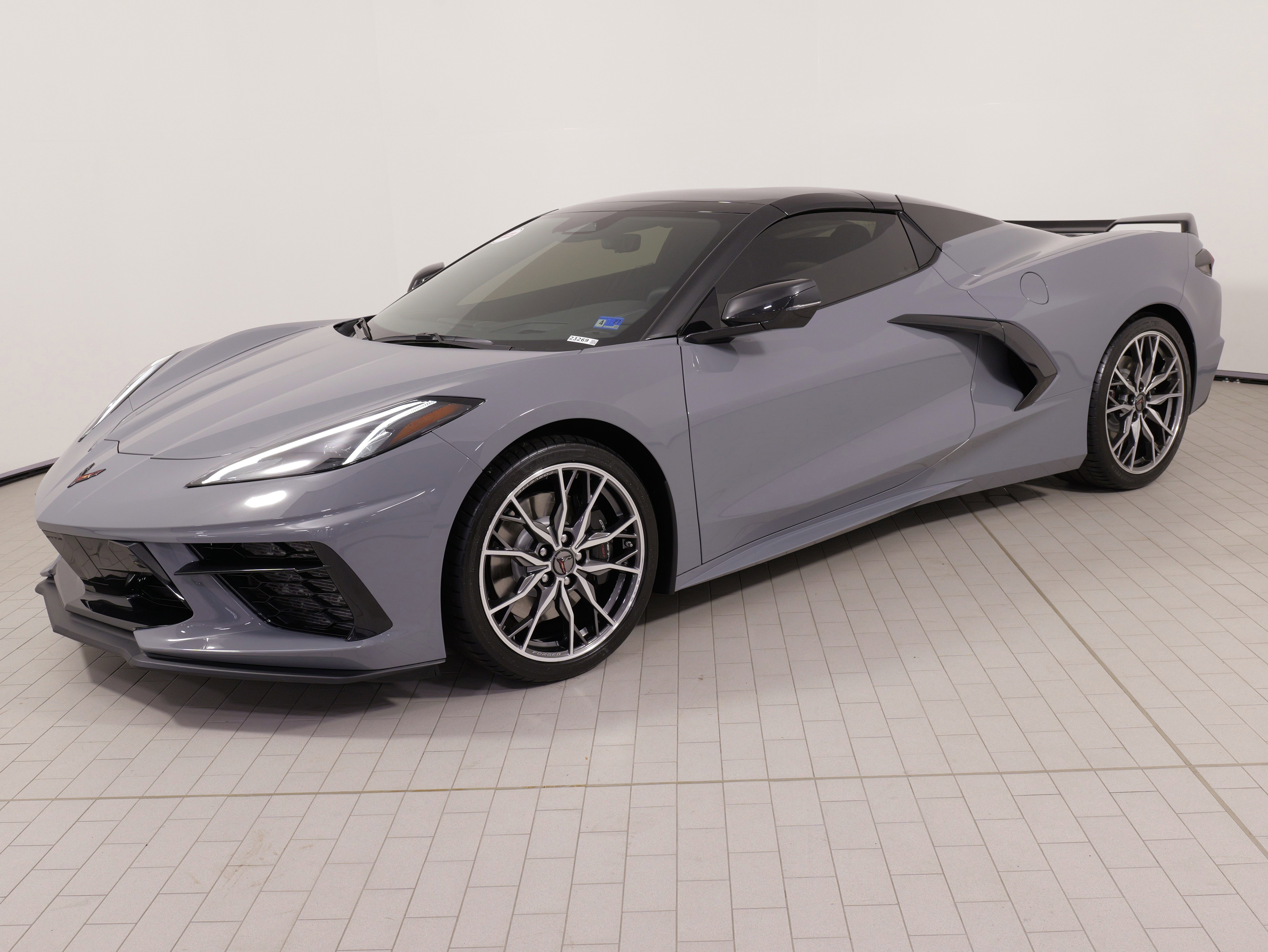 Used 2024 Chevrolet Corvette Stingray Preferred Conv w/ Z51 Performance Package RWD image 3