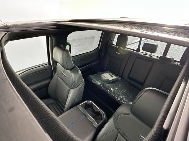 New 2026 Ford F450 Platinum w/ FX4 Off-Road Package image 23