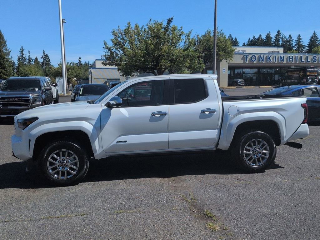 Used 2024 Toyota Tacoma Limited w/ Limited Package (LT) AWD/4WD image 2