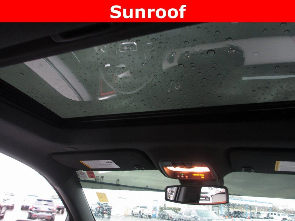 Used 2024 GMC Canyon AT4X image 16