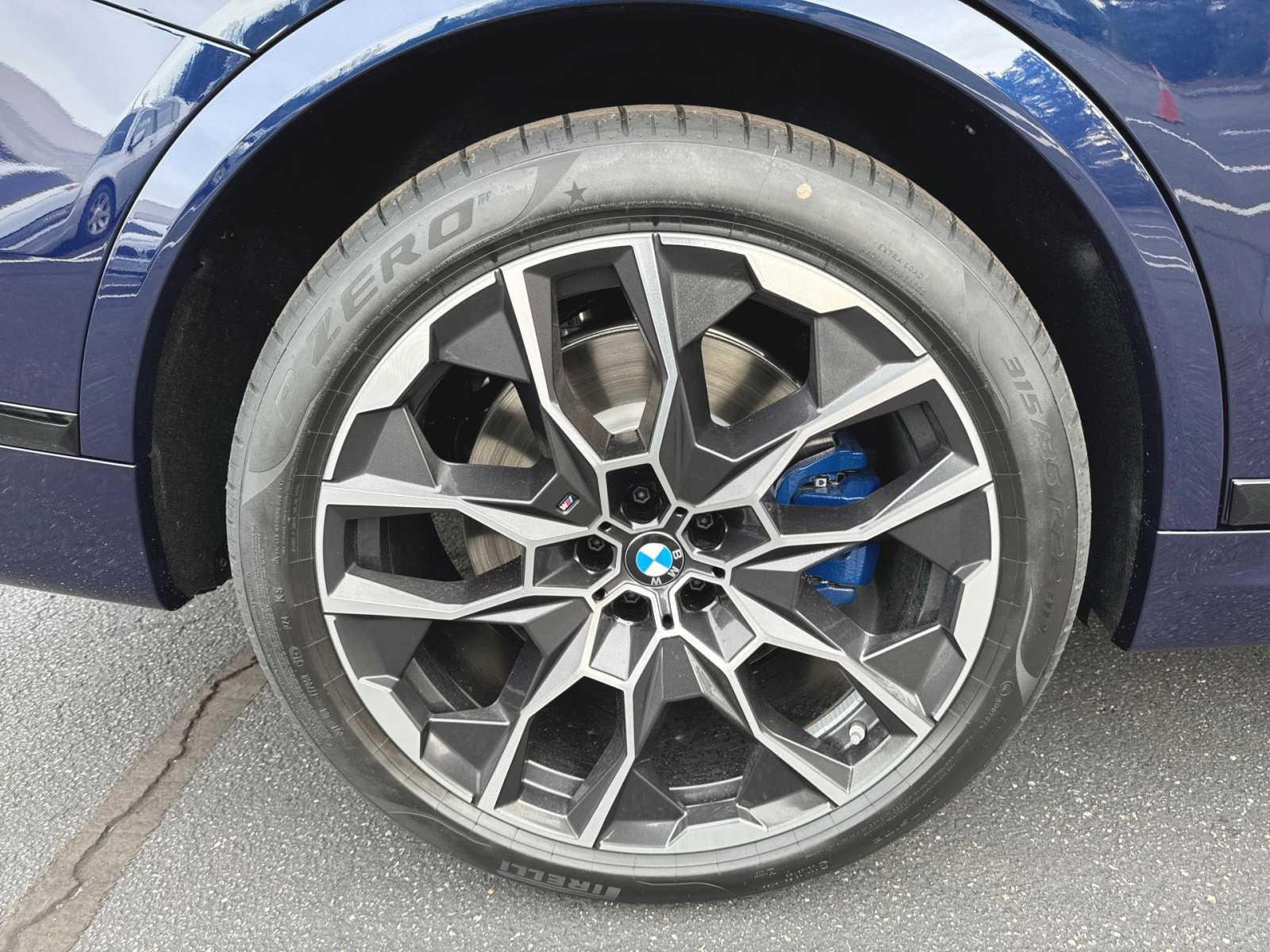 New 2026 BMW X7 M60i image 31