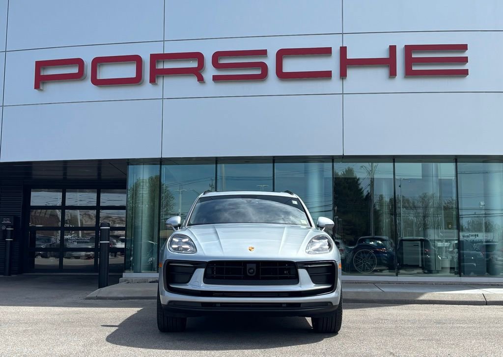 New 2026 Porsche Macan AWD/4WD image 19
