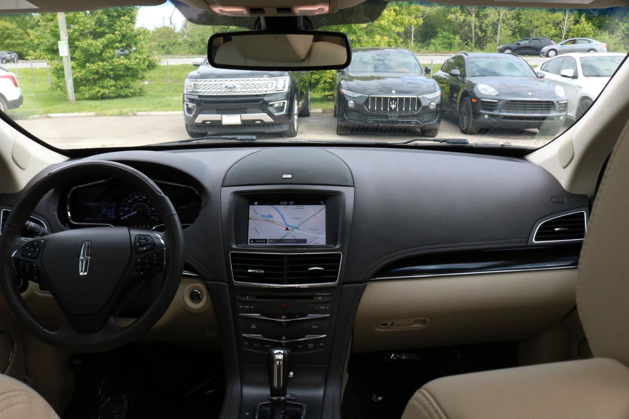 Used 2019 Lincoln MKT AWD image 51