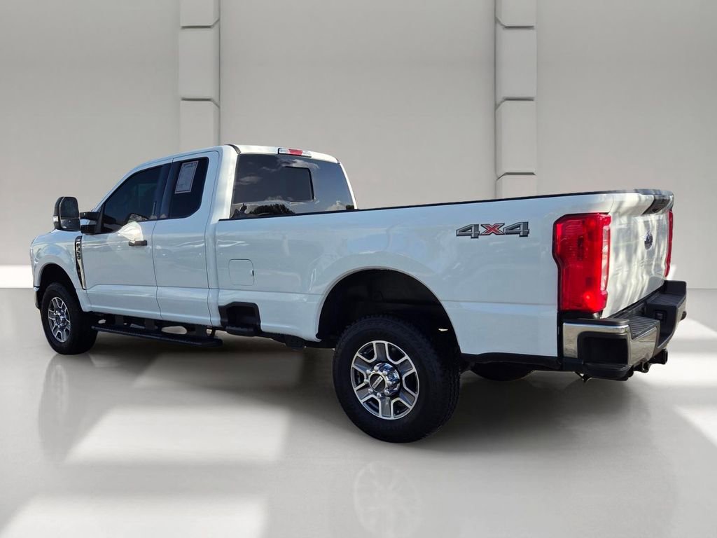 Used 2025 Ford F350 XLT image 8