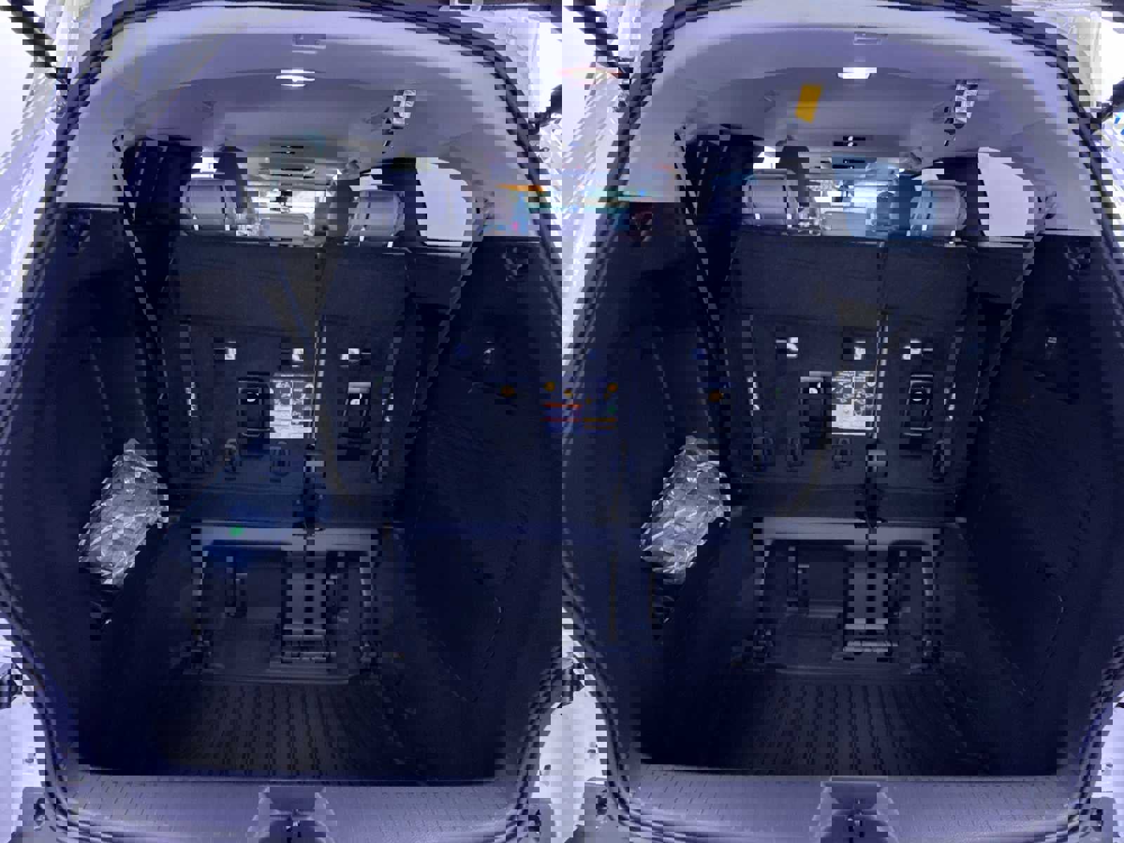 Used 2025 Toyota Sienna XLE w/ XLE Plus Package image 41