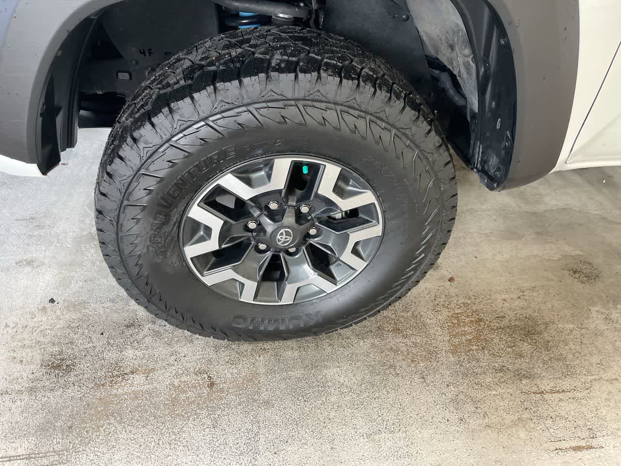 Certified 2023 Toyota Tacoma TRD Off-Road AWD/4WD image 10