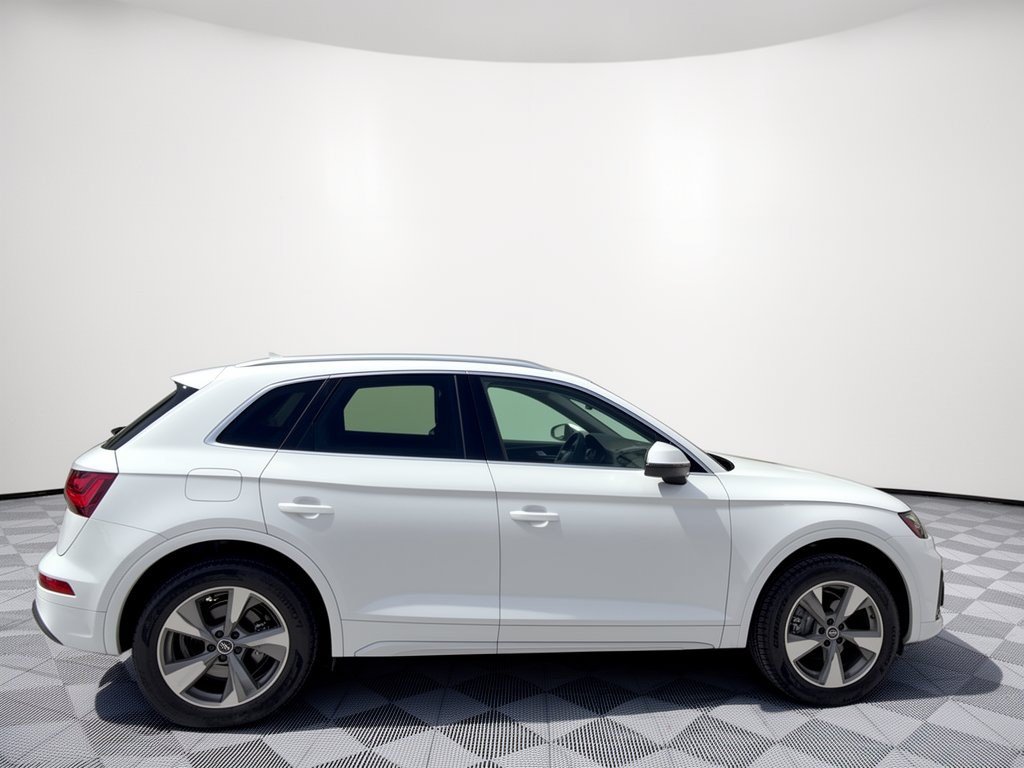Used 2023 Audi Q5 2.0T Premium Plus w/ Premium Plus Package AWD/4WD image 8