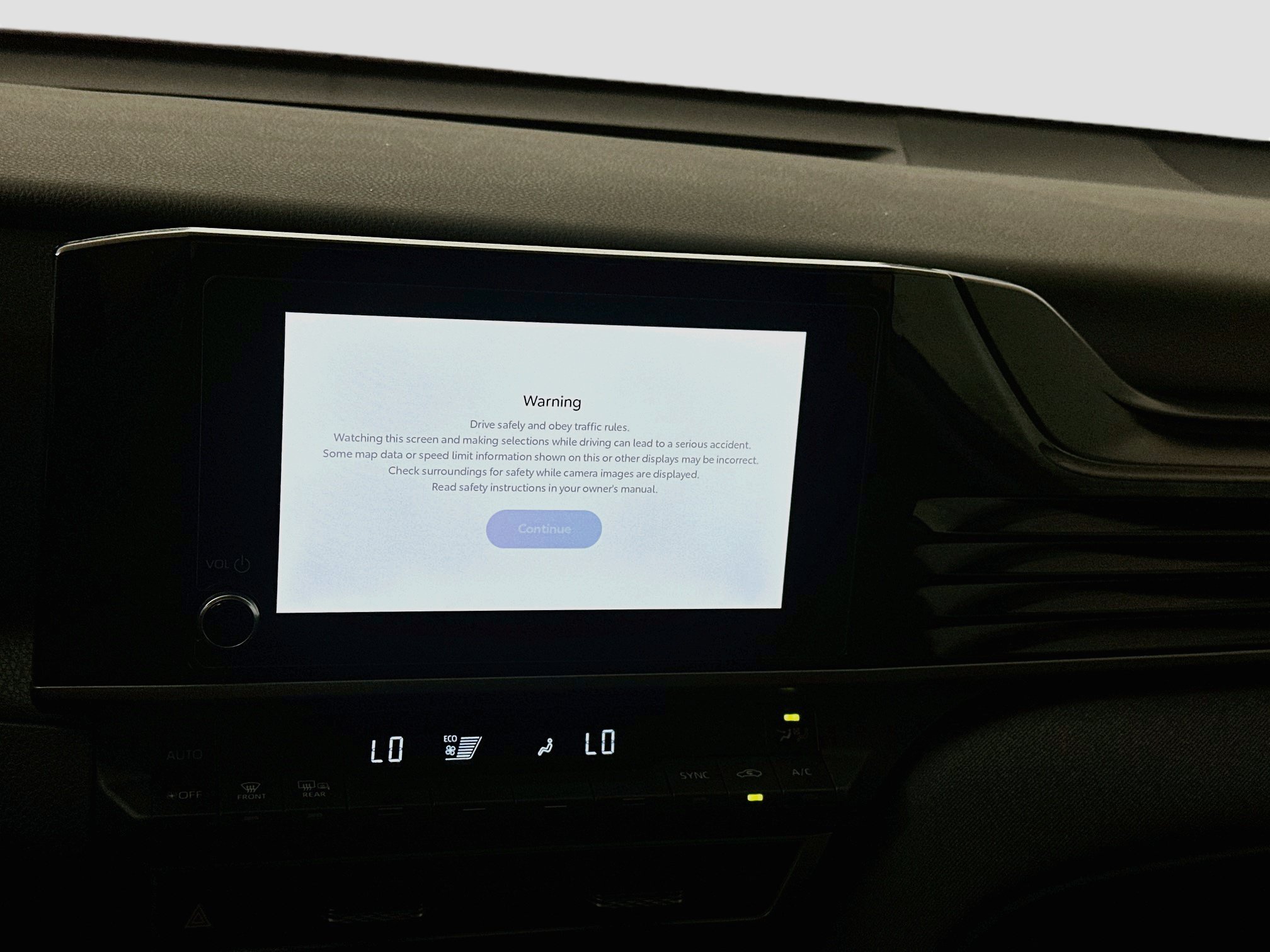 Used 2025 Toyota Camry LE FWD image 19