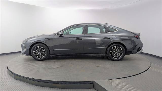 Used 2025 Hyundai Sonata SEL FWD image 3