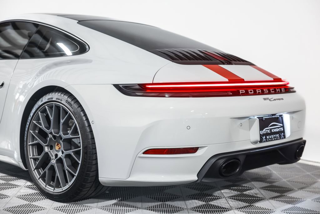 Used 2025 Porsche 911 Carrera RWD image 17
