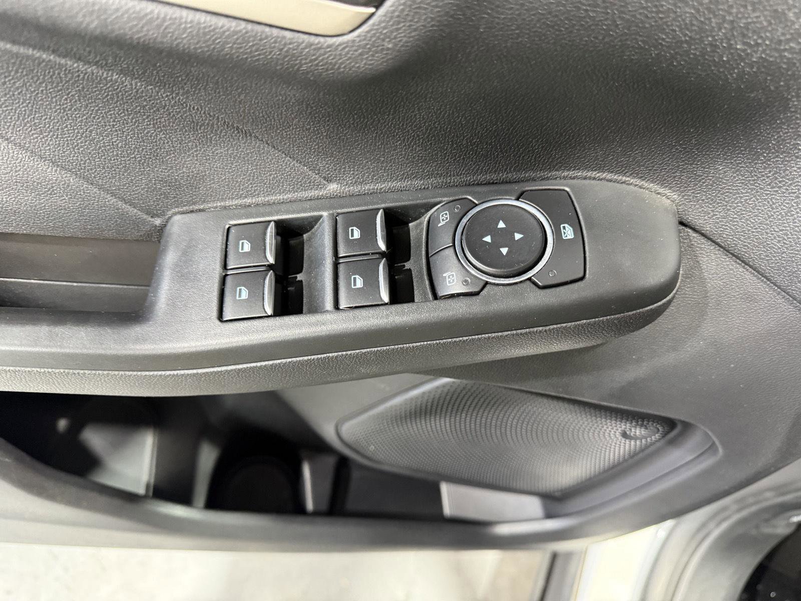 Used 2022 Ford Escape SE AWD/4WD image 18