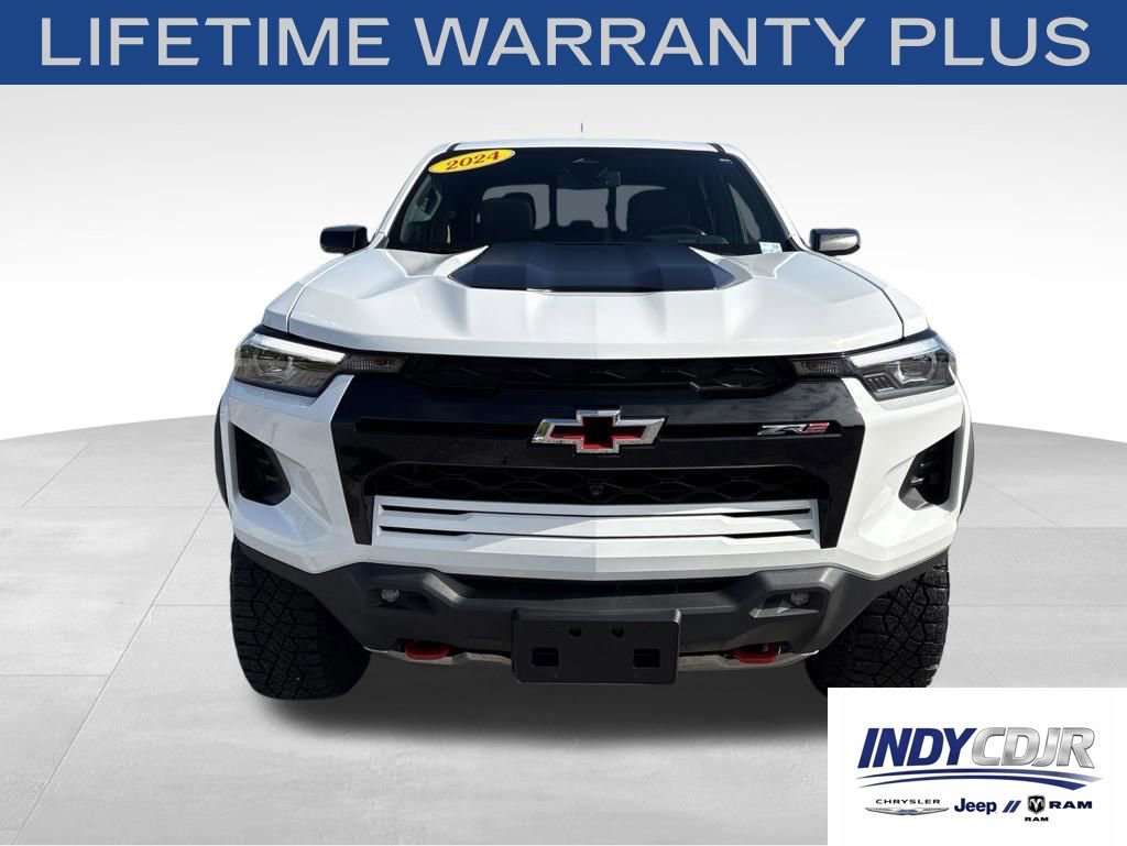Used 2024 Chevrolet Colorado ZR2 w/ Technology Package AWD/4WD image 2