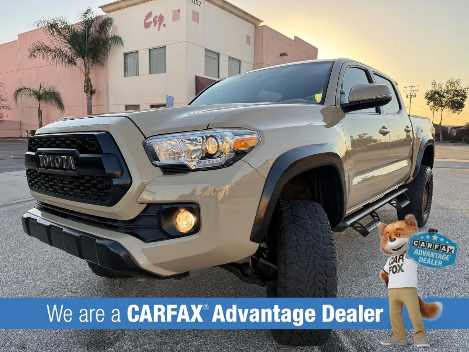 Used 2017 Toyota Tacoma TRD Off-Road w/ Premium & Technology Package image 9