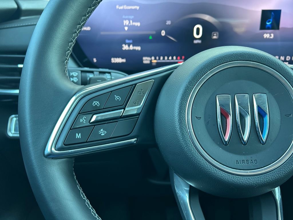 New 2024 Buick Envision Preferred image 16