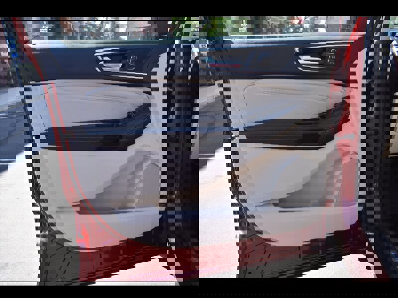 Used 2015 Ford Edge Titanium w/ Equipment Group 302A image 18