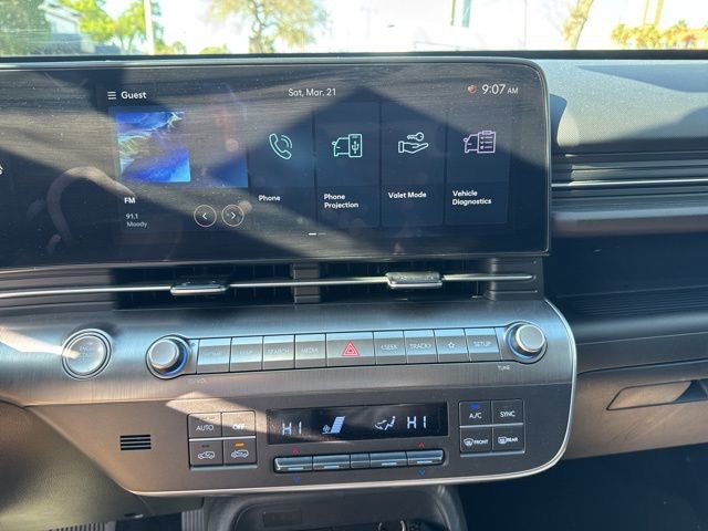 Used 2025 Hyundai Kona SEL image 16