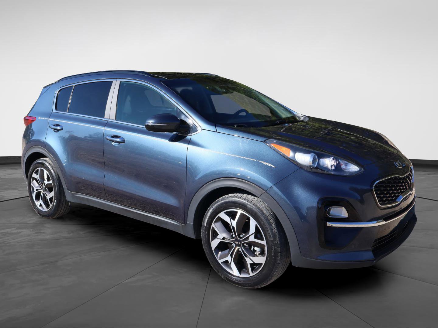 Used 2021 Kia Sportage EX w/ EX Technology Package
