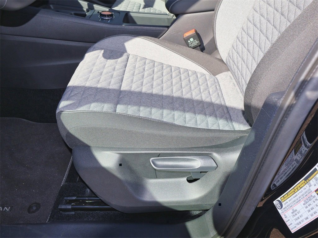 Certified 2025 Volkswagen Tiguan S image 12