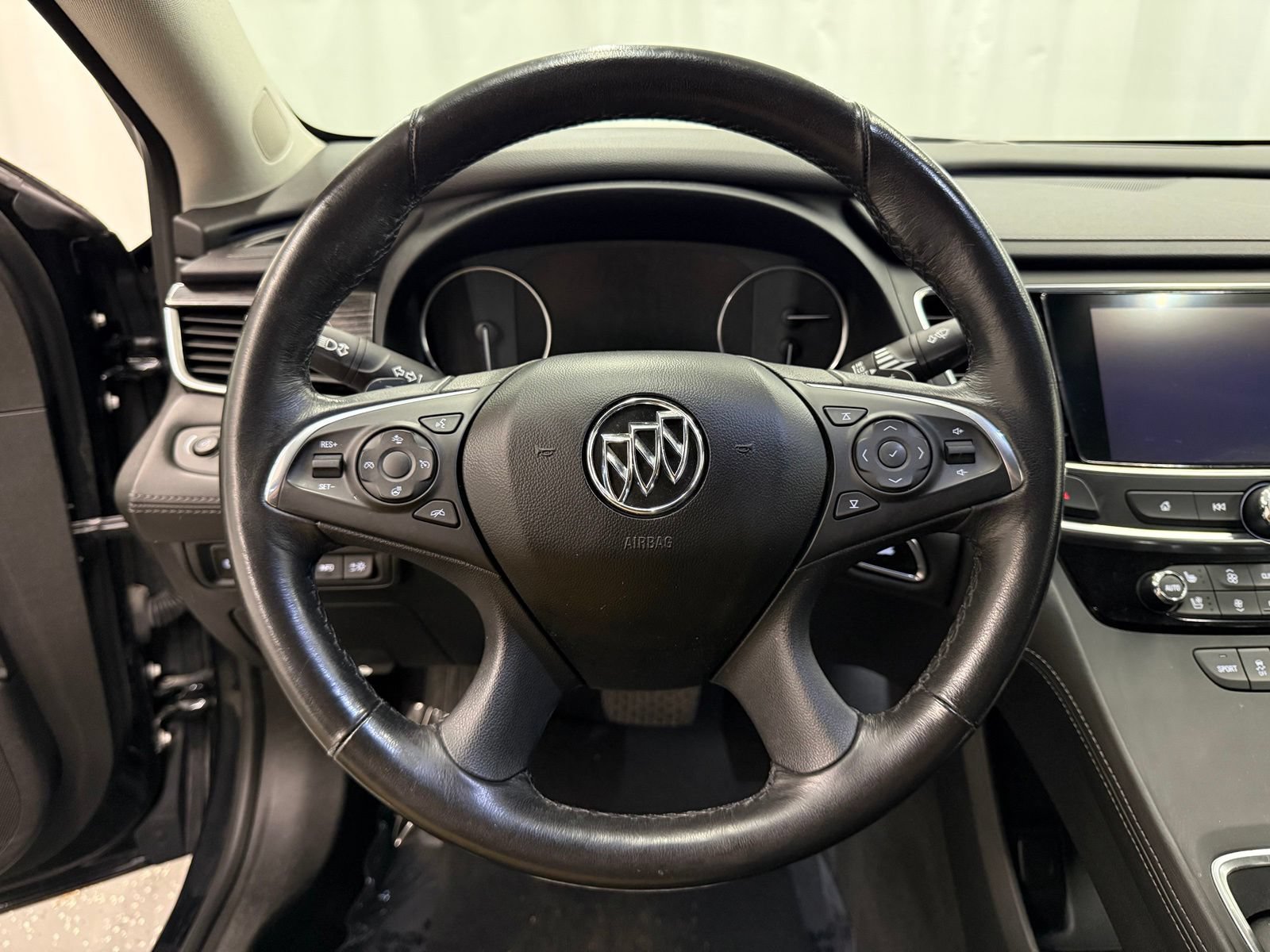Used 2017 Buick LaCrosse Premium w/ Driver Confidence Package #2 FWD image 12