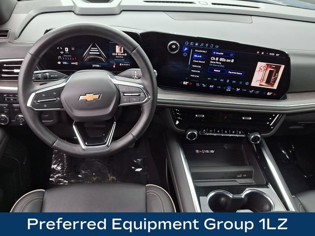 Used 2025 Chevrolet Tahoe Premier AWD/4WD image 3