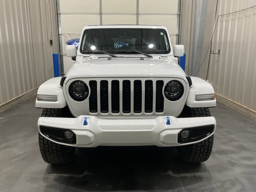 Used 2023 Jeep Wrangler Unlimited Sahara image 2