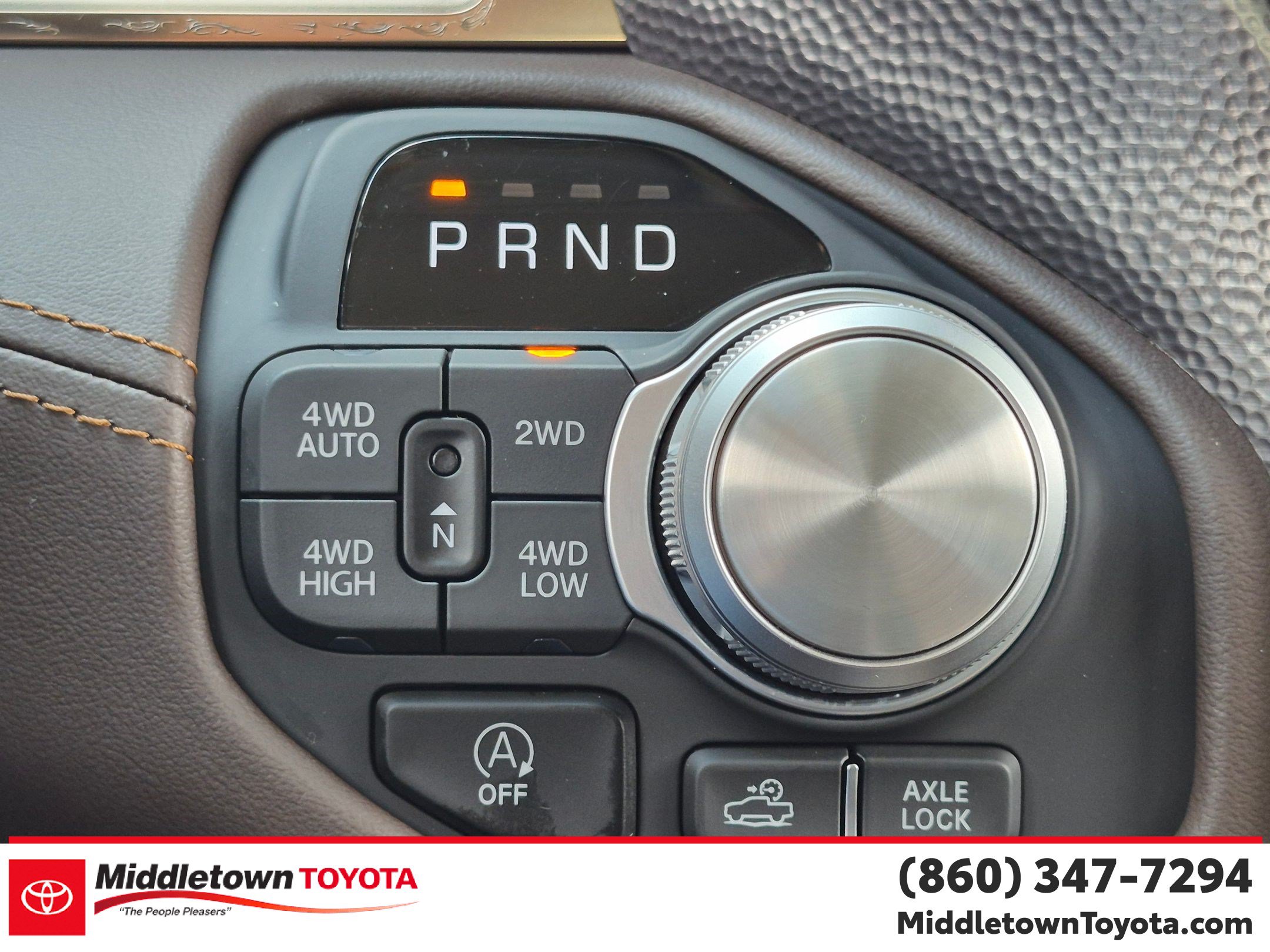 Used 2025 RAM 1500 Limited w/ Off Road Group AWD/4WD image 28