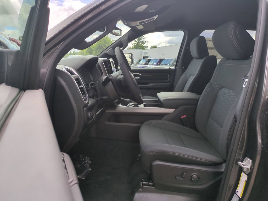 New 2026 RAM 1500 Big Horn AWD/4WD image 12