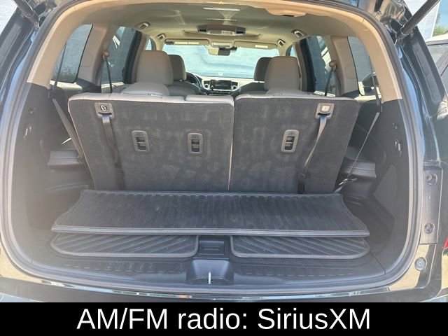 Used 2020 Honda Pilot Touring image 8