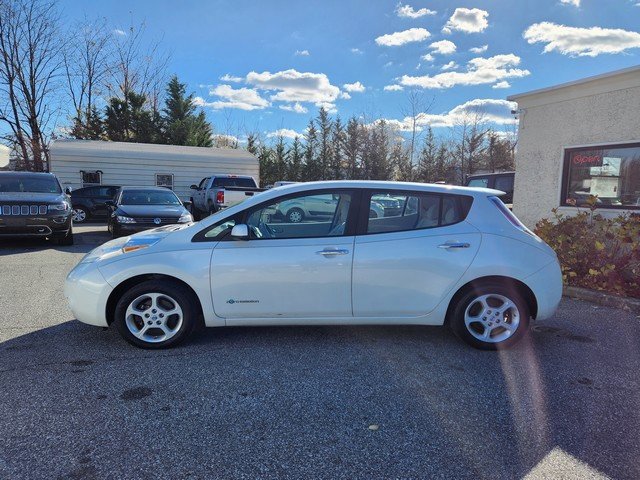Used 2014 Nissan Leaf SV image 4