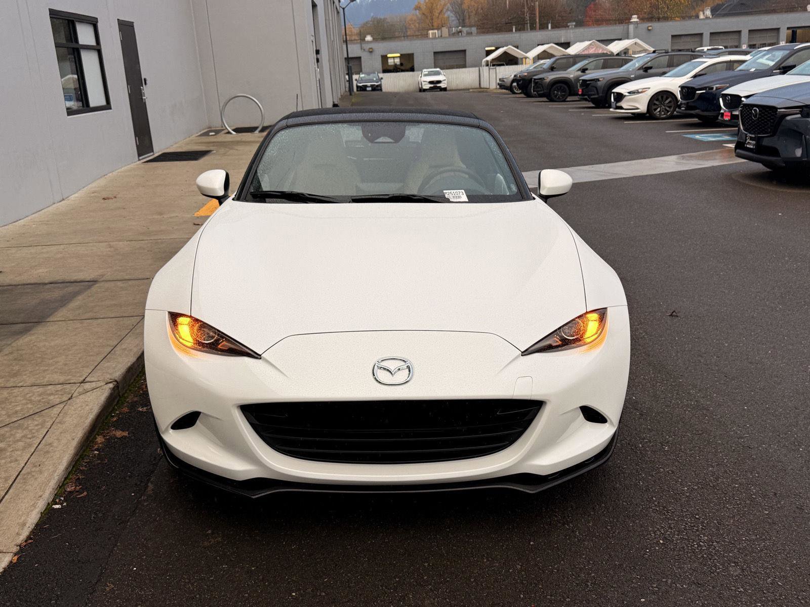 New 2025 MAZDA MX-5 Miata Grand Touring w/ Appearance Package image 3