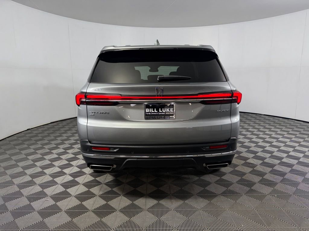 Used 2025 Buick Enclave Preferred image 8