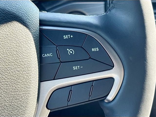 Used 2021 Jeep Grand Cherokee Laredo X image 33