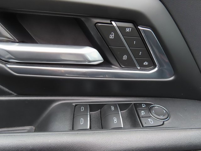 Used 2025 Chevrolet Silverado EV RST image 12