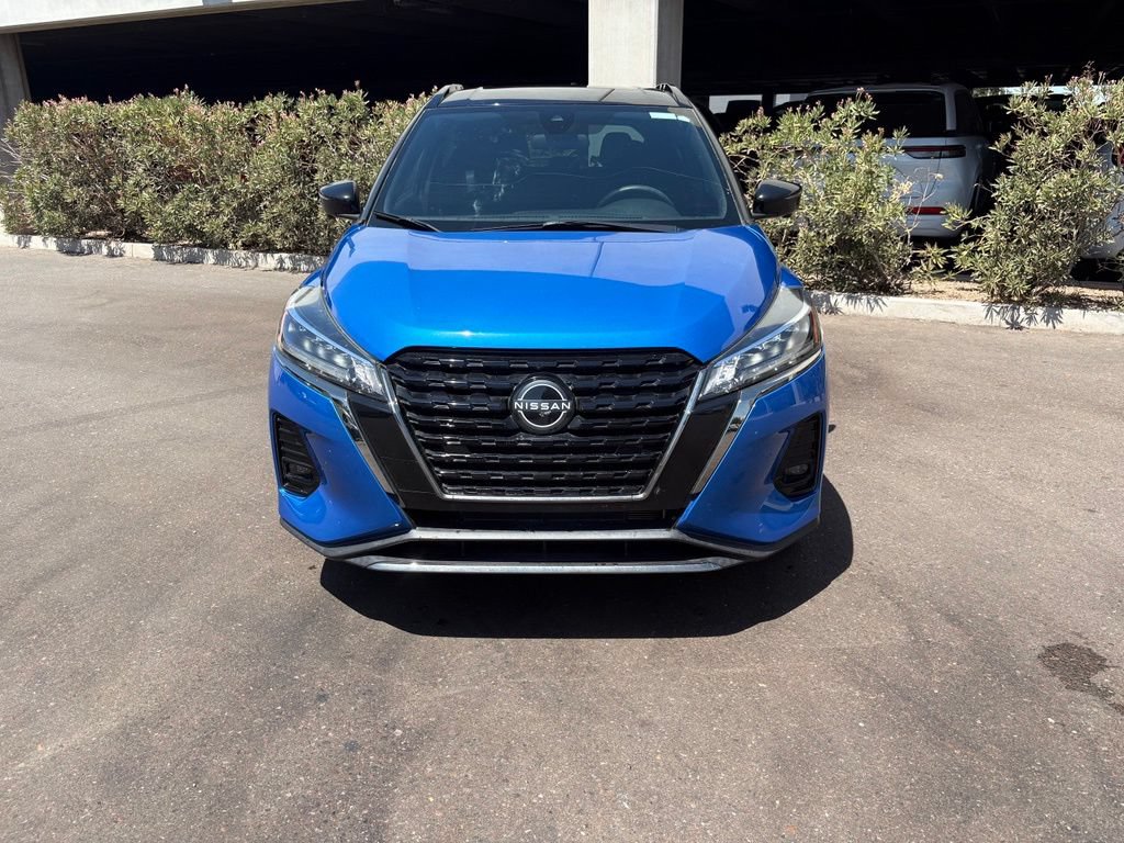 Used 2023 Nissan Kicks SR FWD image 3
