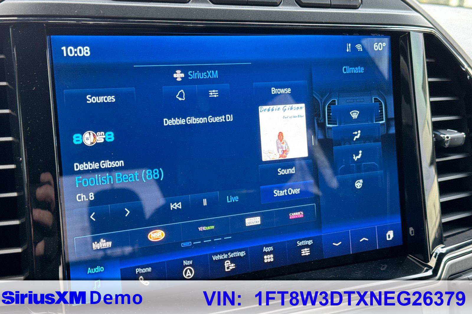 Used 2022 Ford F350 Platinum image 27