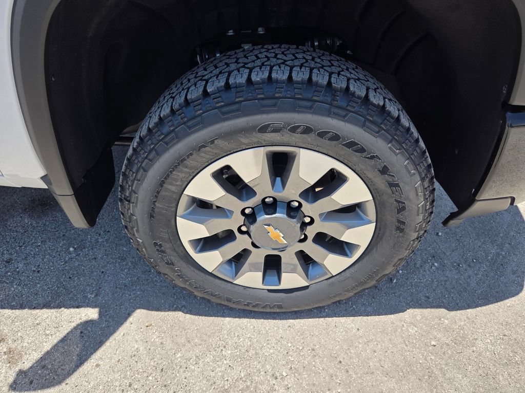 Certified 2026 Chevrolet Silverado 2500 Custom w/ Custom Value Package AWD/4WD image 20
