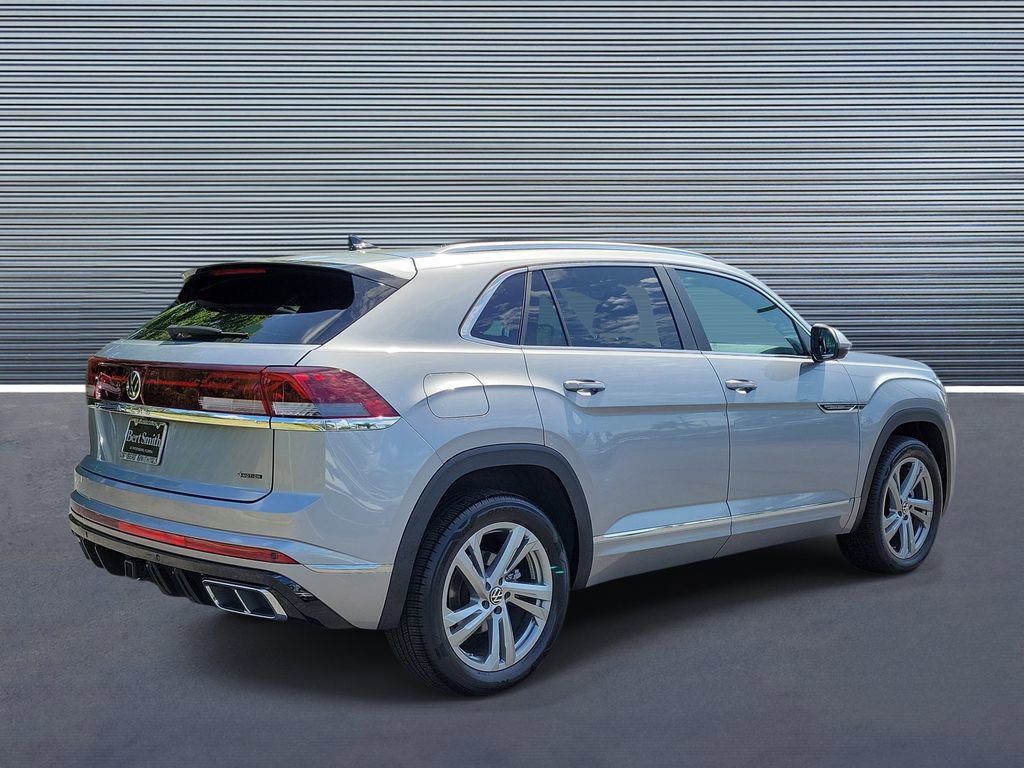 Used 2024 Volkswagen Atlas Cross Sport SEL R-Line AWD/4WD image 3