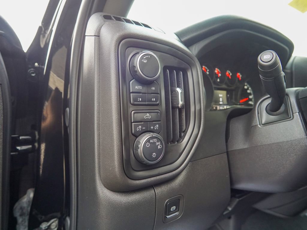 Used 2025 Chevrolet Silverado 1500 Custom Trail Boss image 18