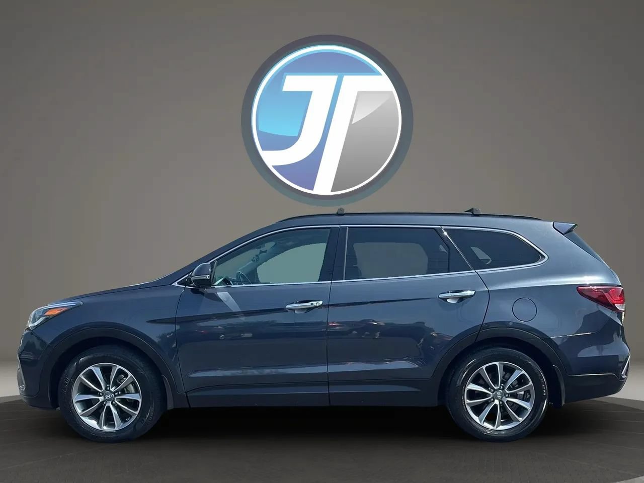 Used 2019 Hyundai Santa Fe XL SE w/ SE Premium Package 02 FWD image 7